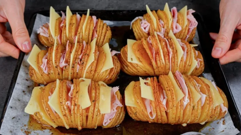 Crispy and Golden Fan-Shaped Potatoes Stuffed with Ham and Cheese